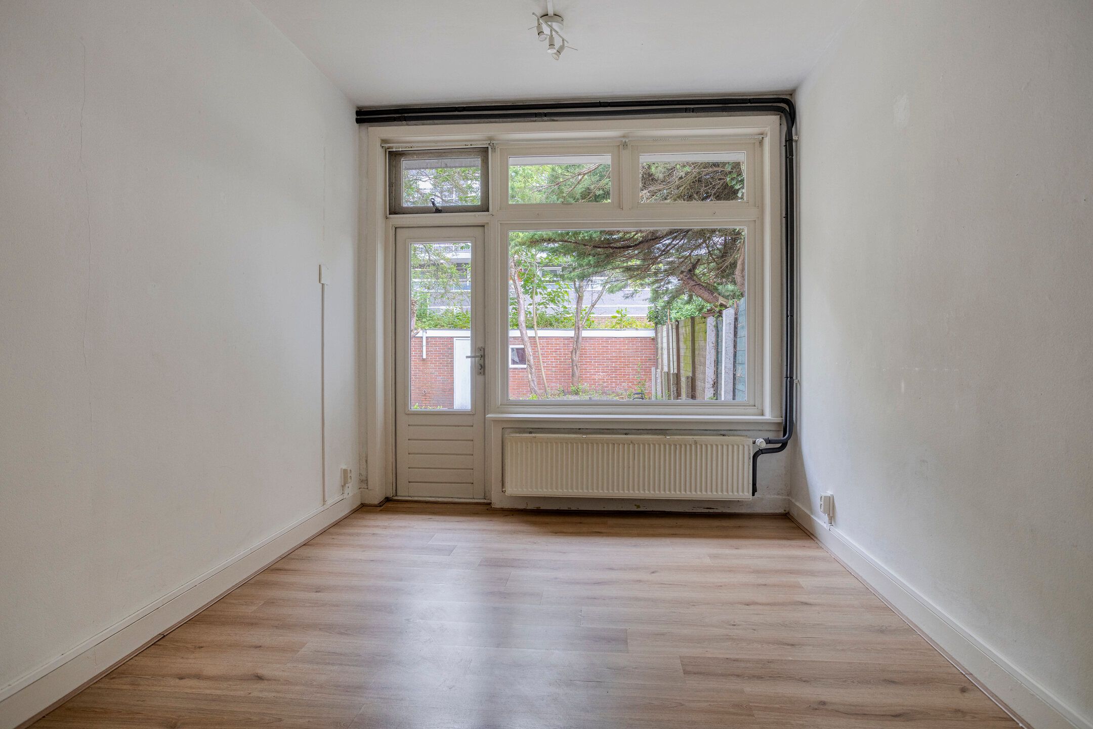 Esszimmer leer, vor dem virtuellen Home Staging